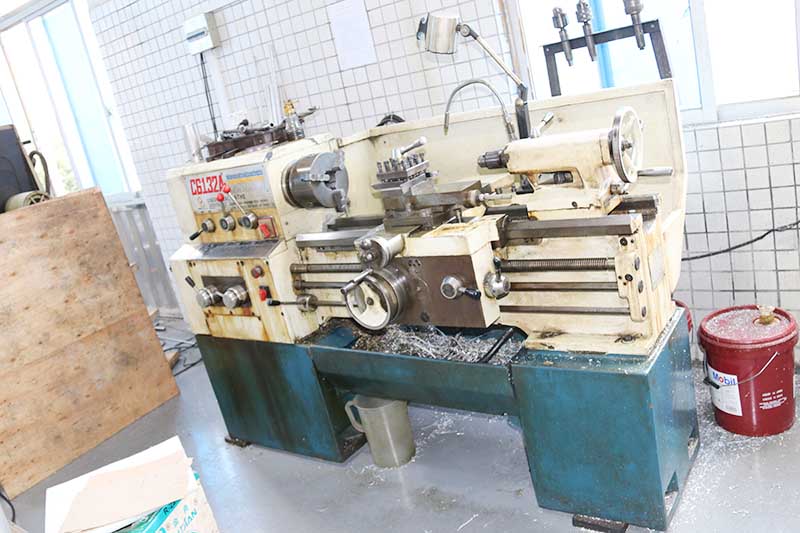 高低溫試驗(yàn)箱廠家車(chē)床